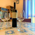 Roko House Apartman *