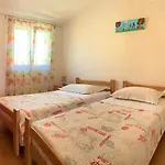Roko House Apartman *