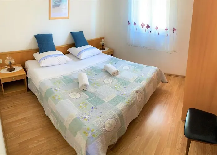 Roko House Apartman *