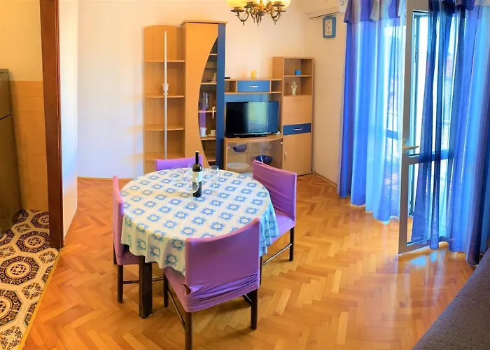 Roko House Apartman *