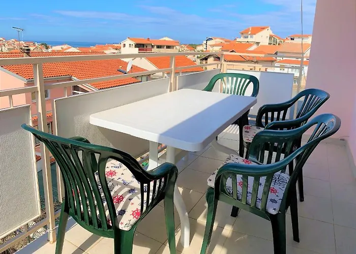 Roko House Apartman *