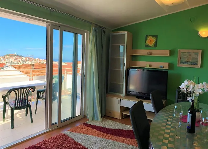 Roko House Apartman *